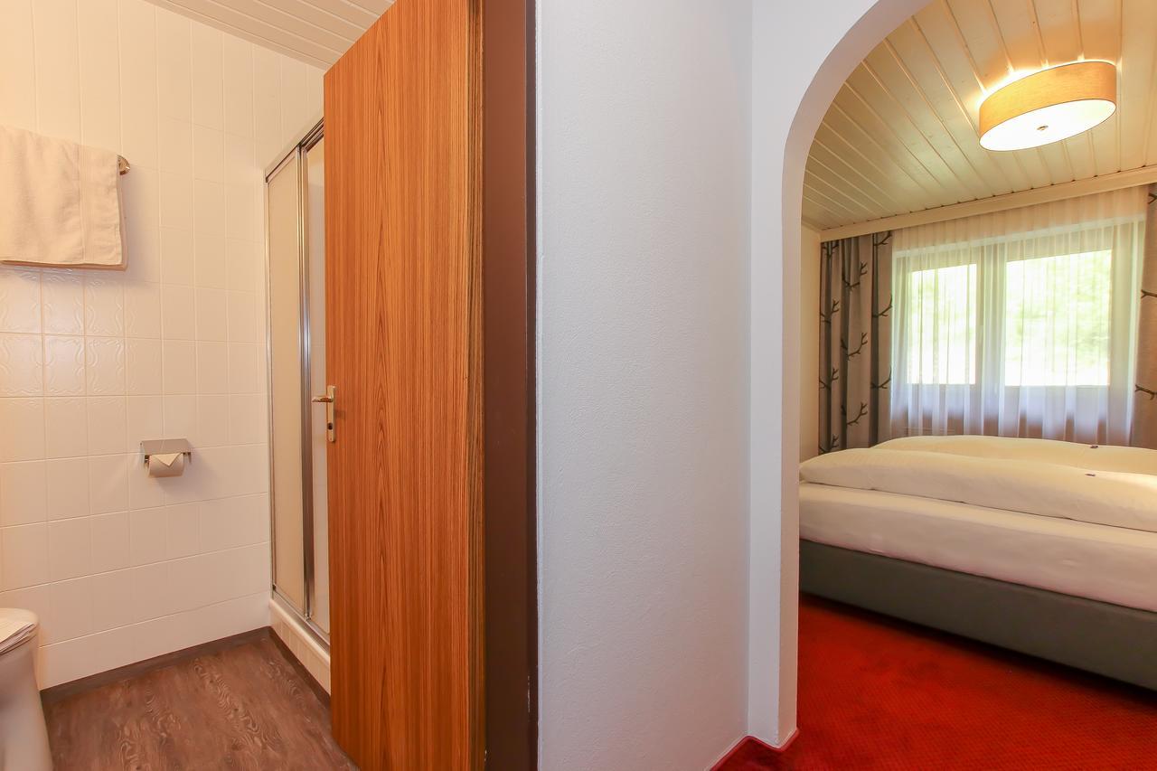 Gasthof Baerenwirt Hotell Fusch an der Grossglocknerstrasse Eksteriør bilde