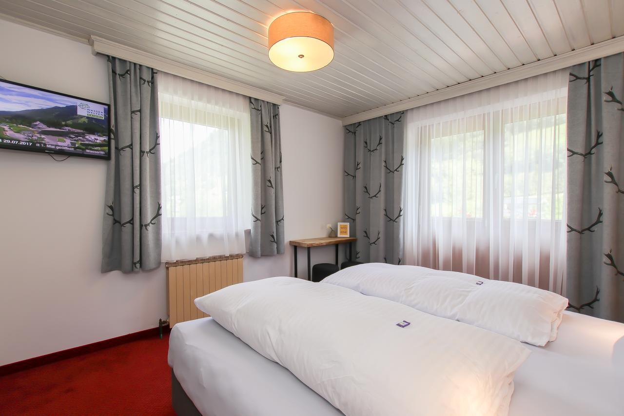 Gasthof Baerenwirt Hotell Fusch an der Grossglocknerstrasse Eksteriør bilde